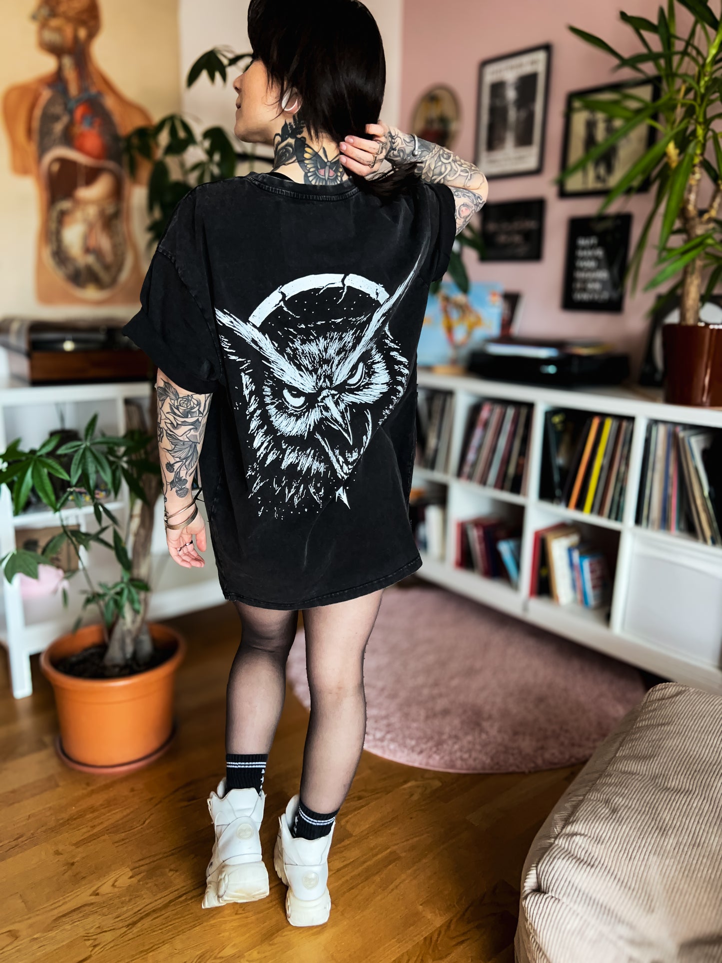OWL – Oversized Acid Washed Tee